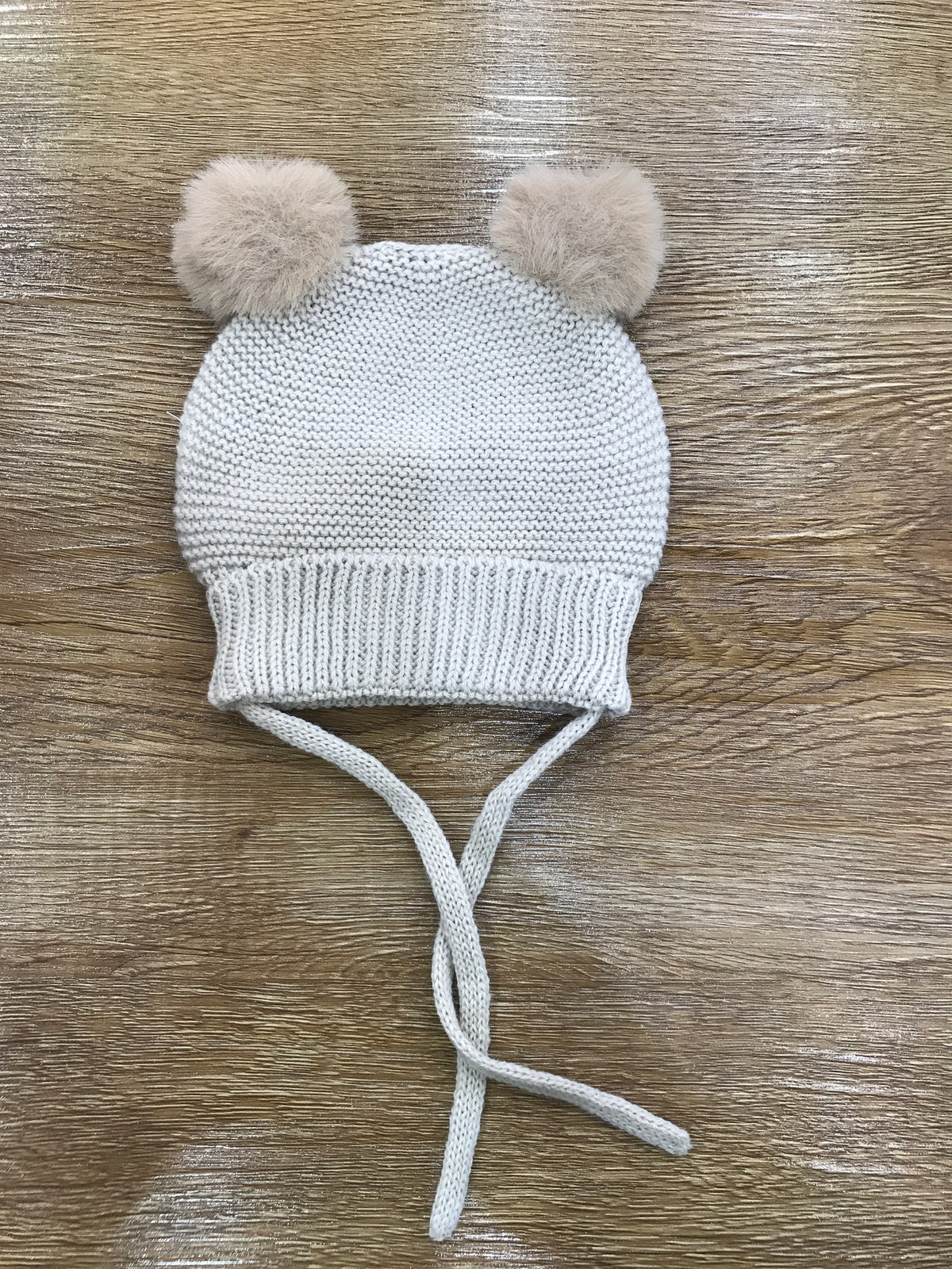 Cappello PCS con lacci per fiocchetto e pon pon