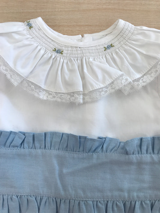 Abito Fofettes in cotone mezza manica a sbuffo con colletto con rusche con rose e pizzo con fascia in vita e fiocco sul retro