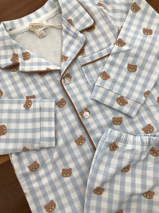 Pigiama Nanan in cotone due pezzi a quadretti bianchi e celesti con piccoli orsetti