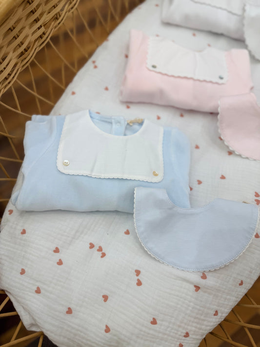 Coordinato nascita tutina in ciniglia con bavetta abbinata in tre varianti colore