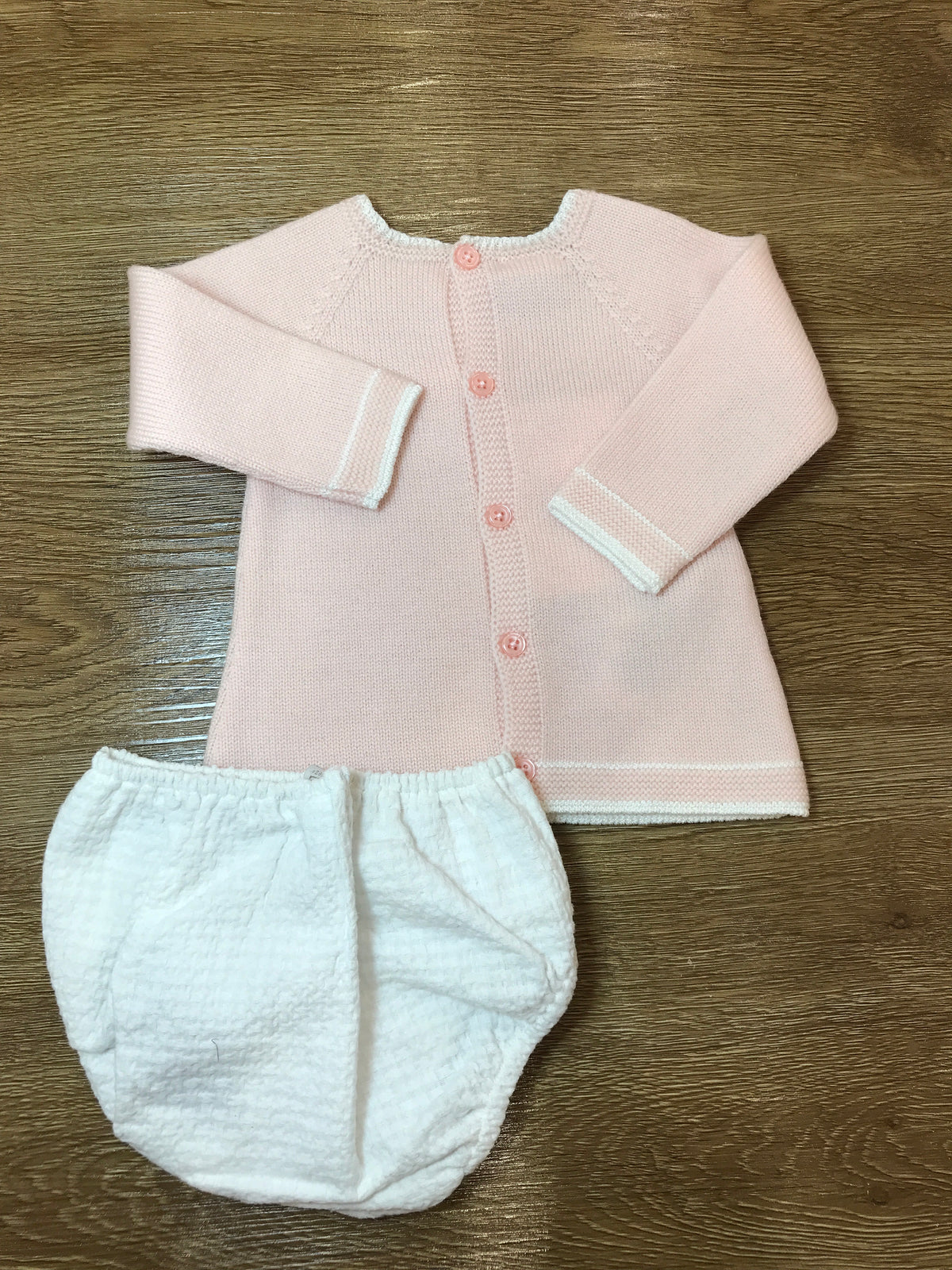 Completo Paz Rodriguez in lana due pezzi rosa con pizzo sul davanti e culotte coordinata