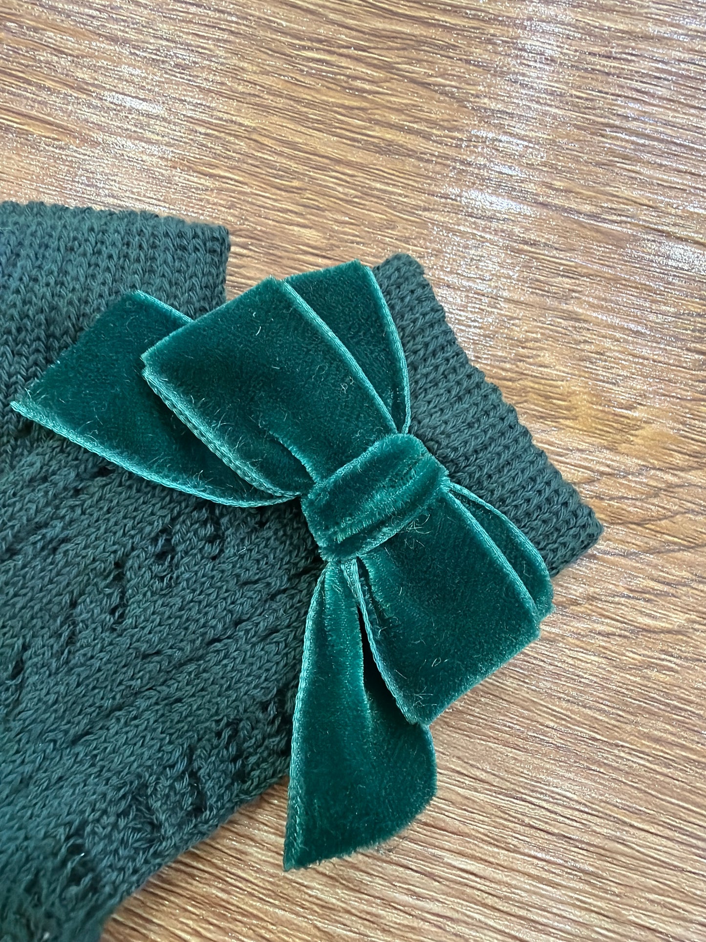 Calzini Story Loris in caldo cotone verde con fiocco in velluto