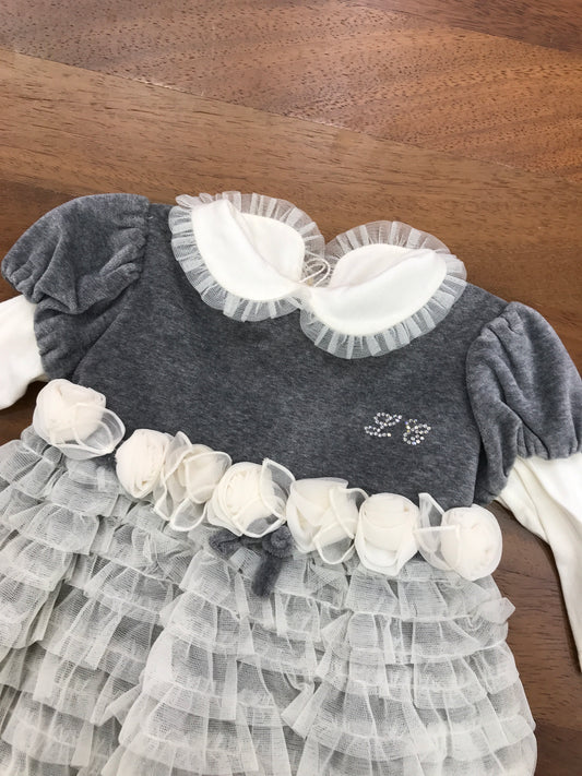 Abito Ladia in velluto il corpetto mezza manica con rose in tulle con gonna in tulle con balze, con maglietta caldo cotone manica lunga