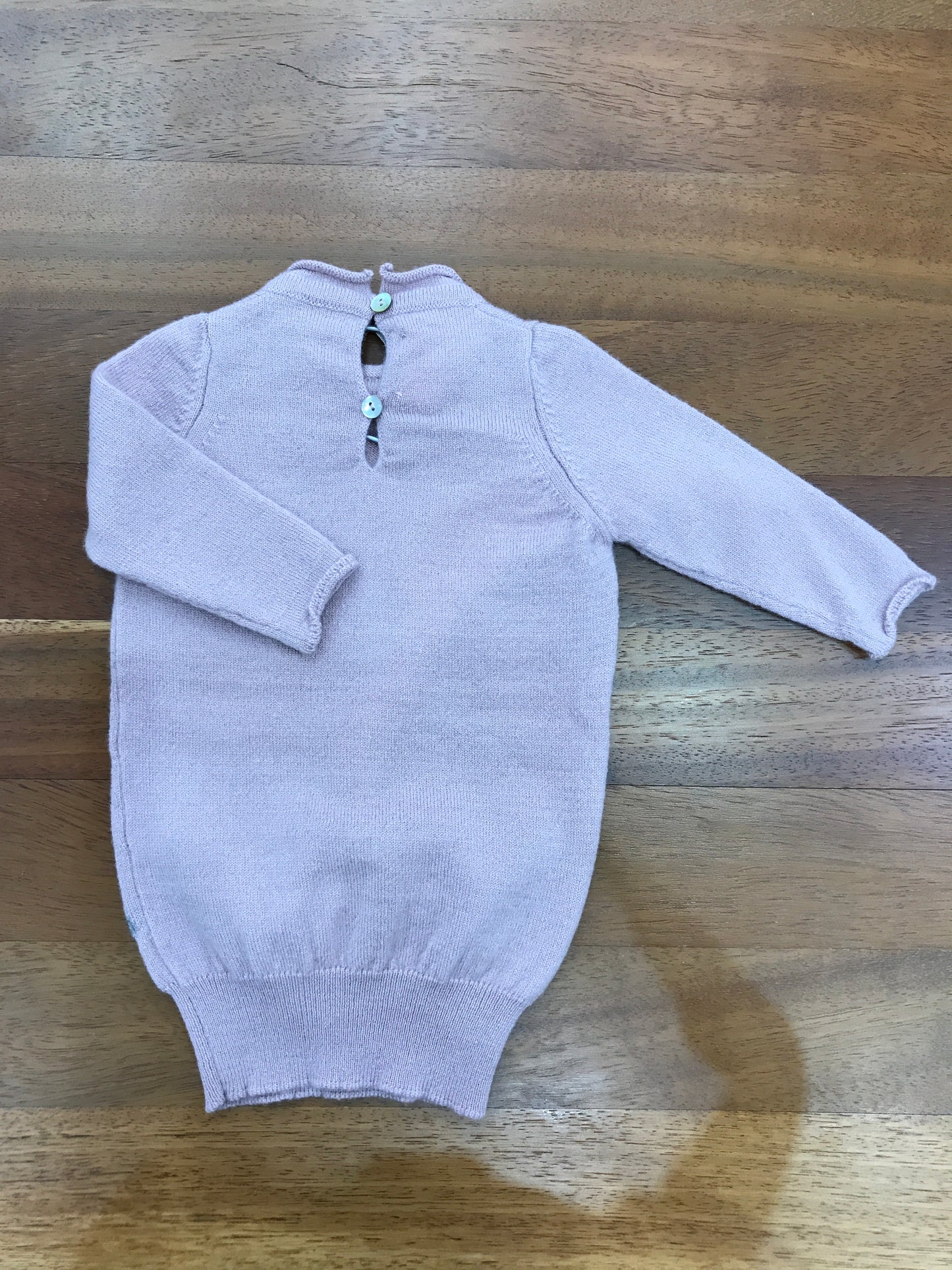 Abitino Mini Kuxo in lana a tubino di colore rosa antico manica lunga con farfalle colorate