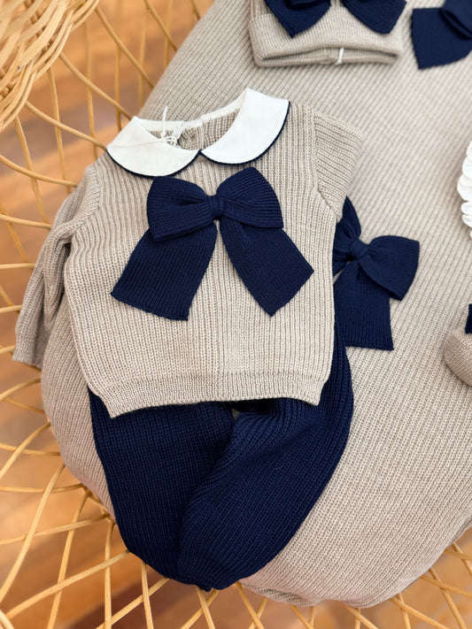 Coordinato Baby Lord a costa inglese in lana tortora e blu scuro con fiocchi