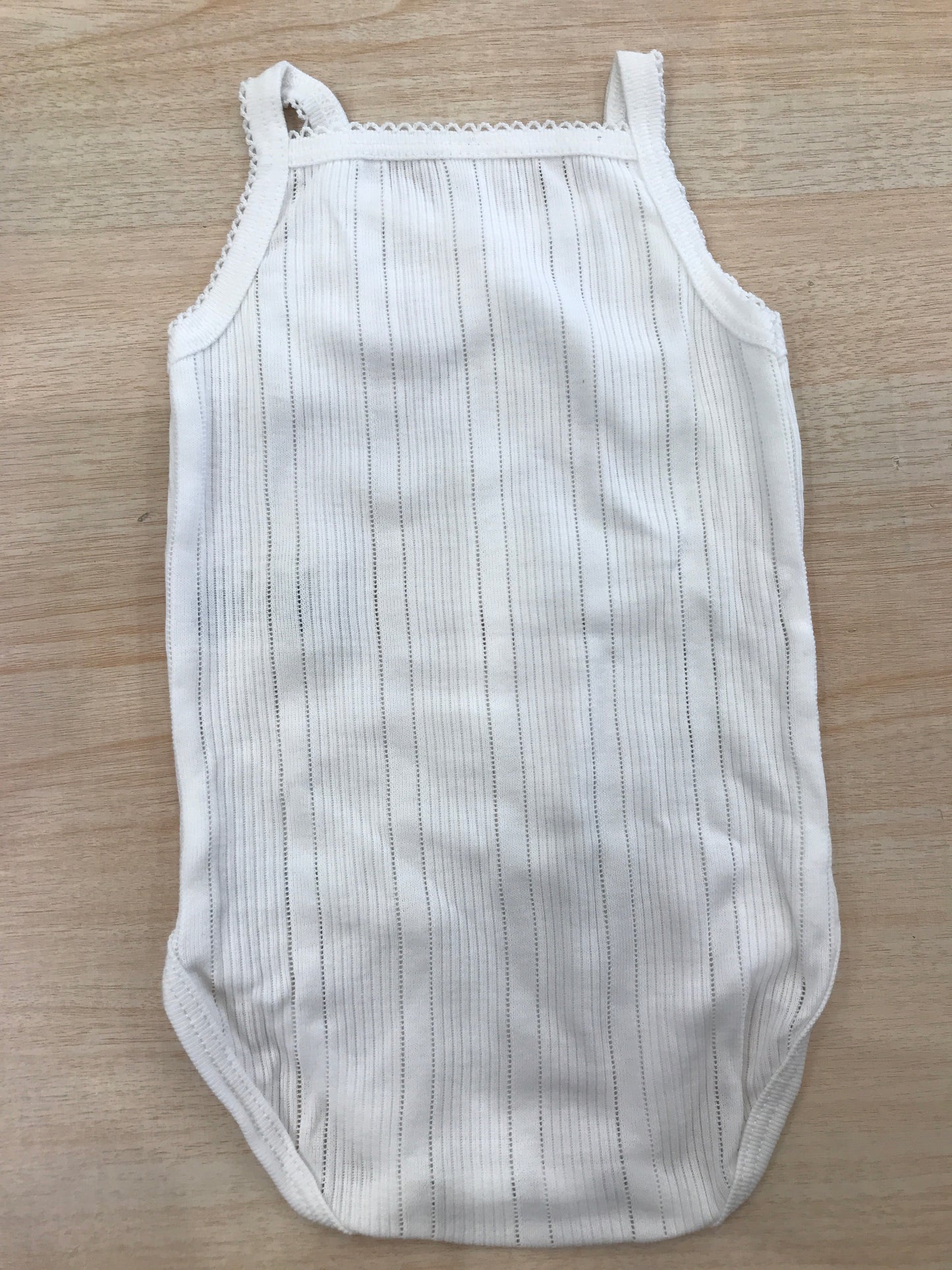 Body Laranjinha con spalline leggermente traforato