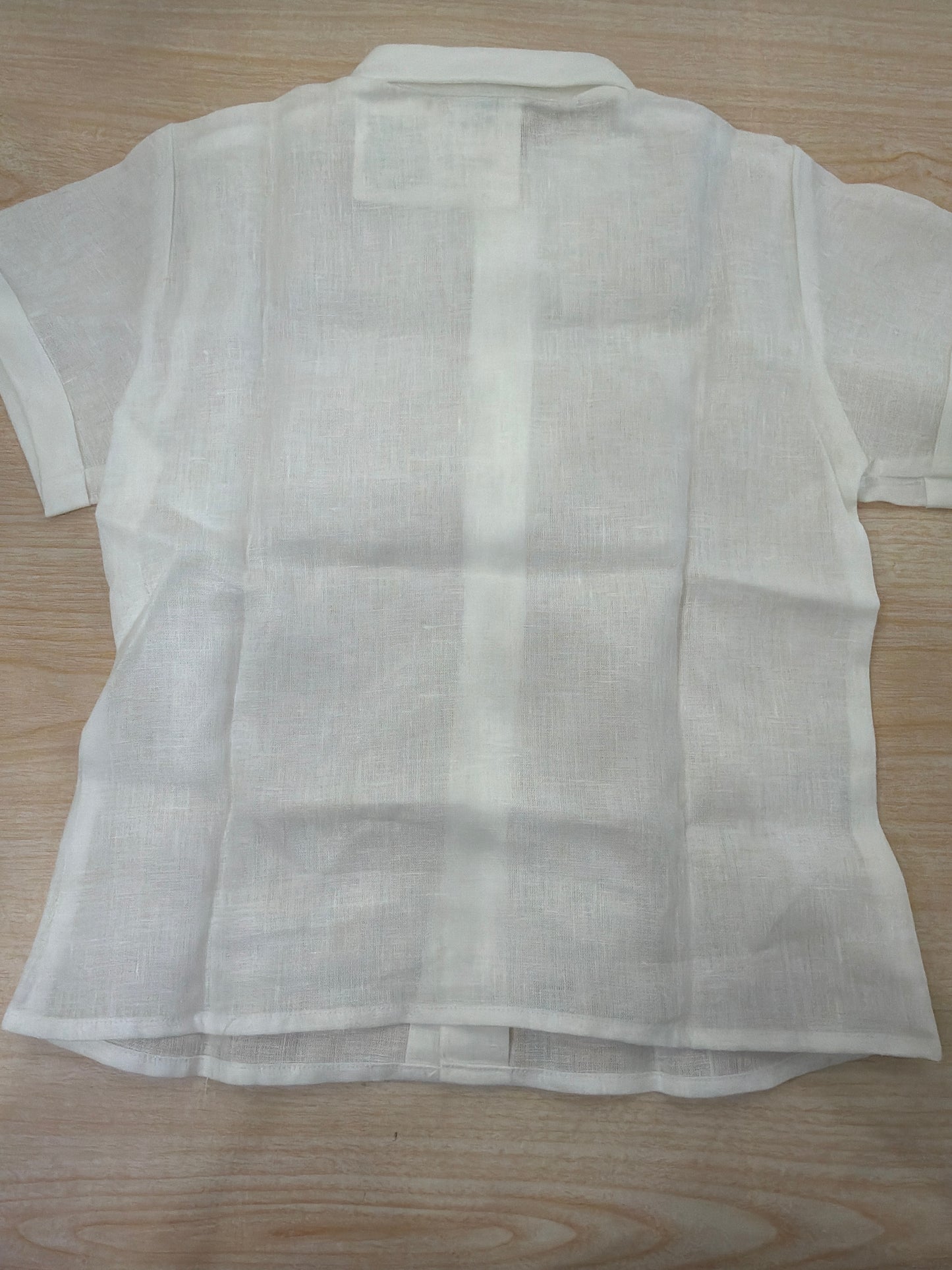 Camicia Colibrì in lino mezza manica con collo a punta e bottoncini sul davanti