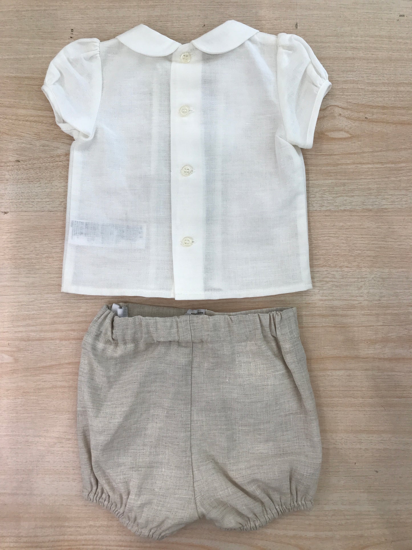 Completo Paz Rodriguez camicia mezza manica con lavorazione centrale tortora con pantalone corto tortora