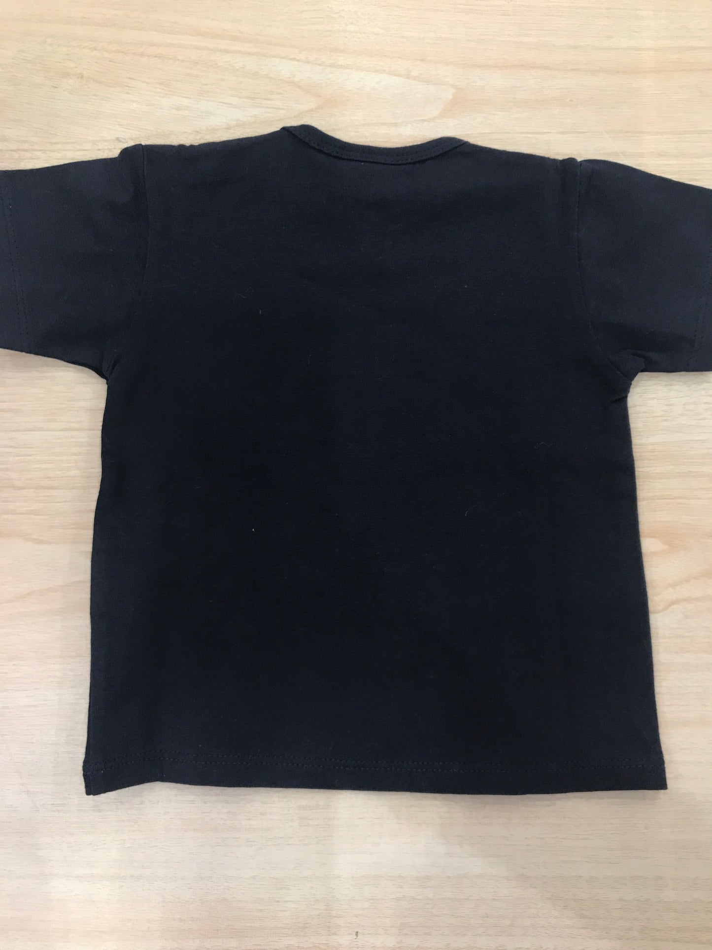 T-shirt Coccodè mezza manica blu scuro con disegno sul davanti