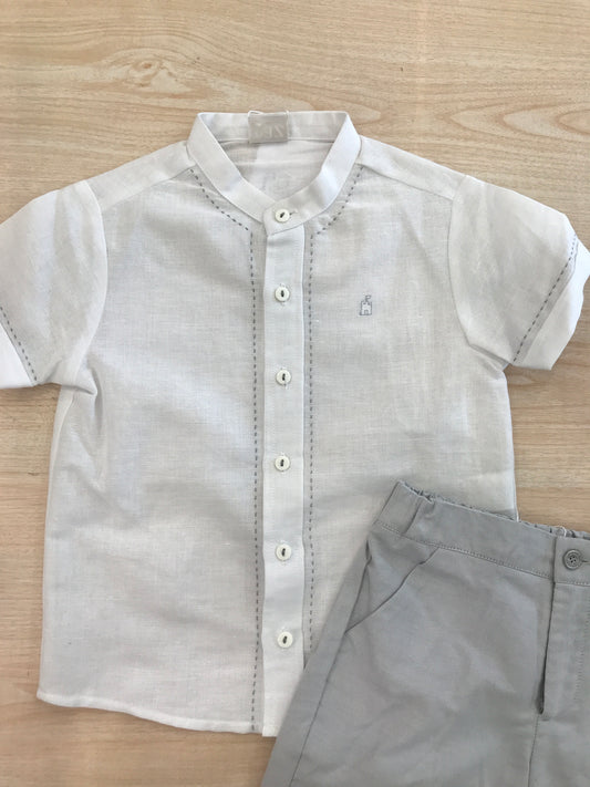 Completo Paz Rodriguez camicia mezza manica con ricami con bermuda grigio