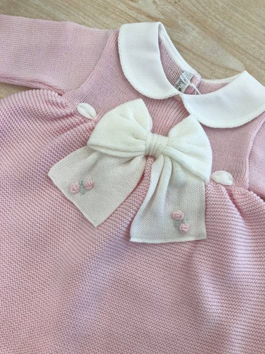Tutina Baby Lord lana due pezzi panna e rosa con passanastro e fiocco con roselline ricamate a mano