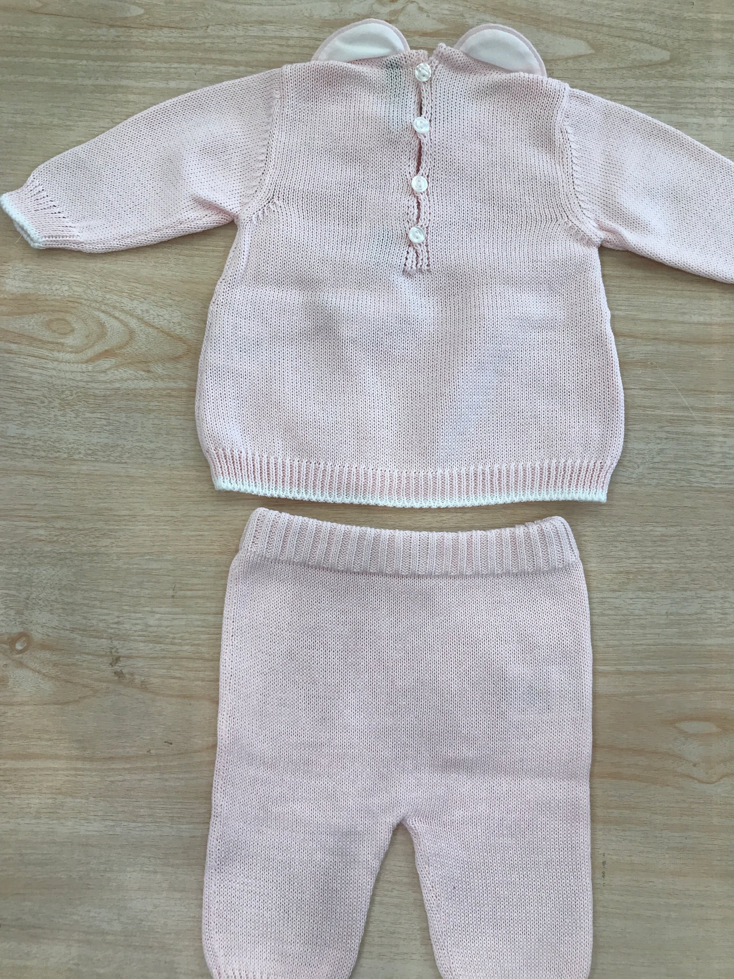 Tutina Bebè di Almy in filo due pezzi manica lunga gamba lunga con piccoli fiocchetti in rilievo bianchi