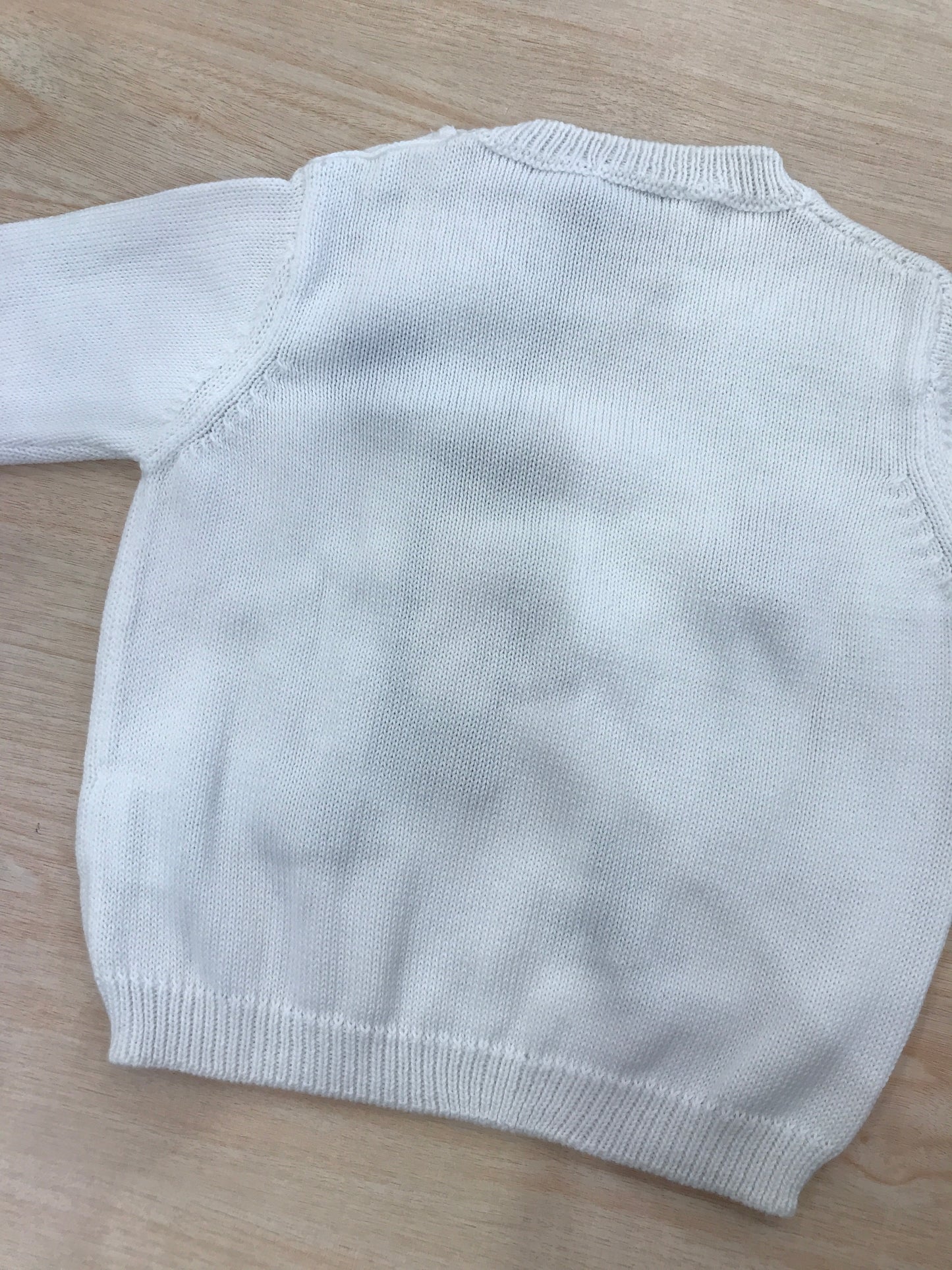 Maglione Jo Milano in filo bianco manica lunga con barche colorate ricamate sul davanti