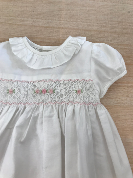 Abito Les Enfants de Gisele in cotone mella mezza manica a sbuffo con colletto con rusche corpetto lavorato da punto smock e margherite rosa