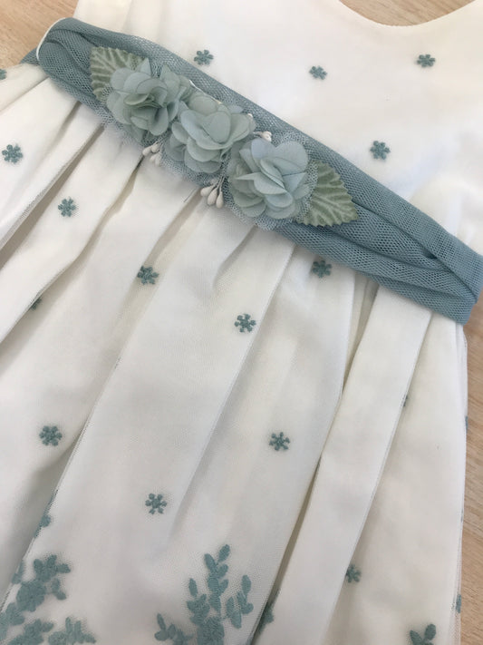 Abito Paz Rodriguez in cotone bianco con ricami e pois con fascia in vita con applicazione di fiori