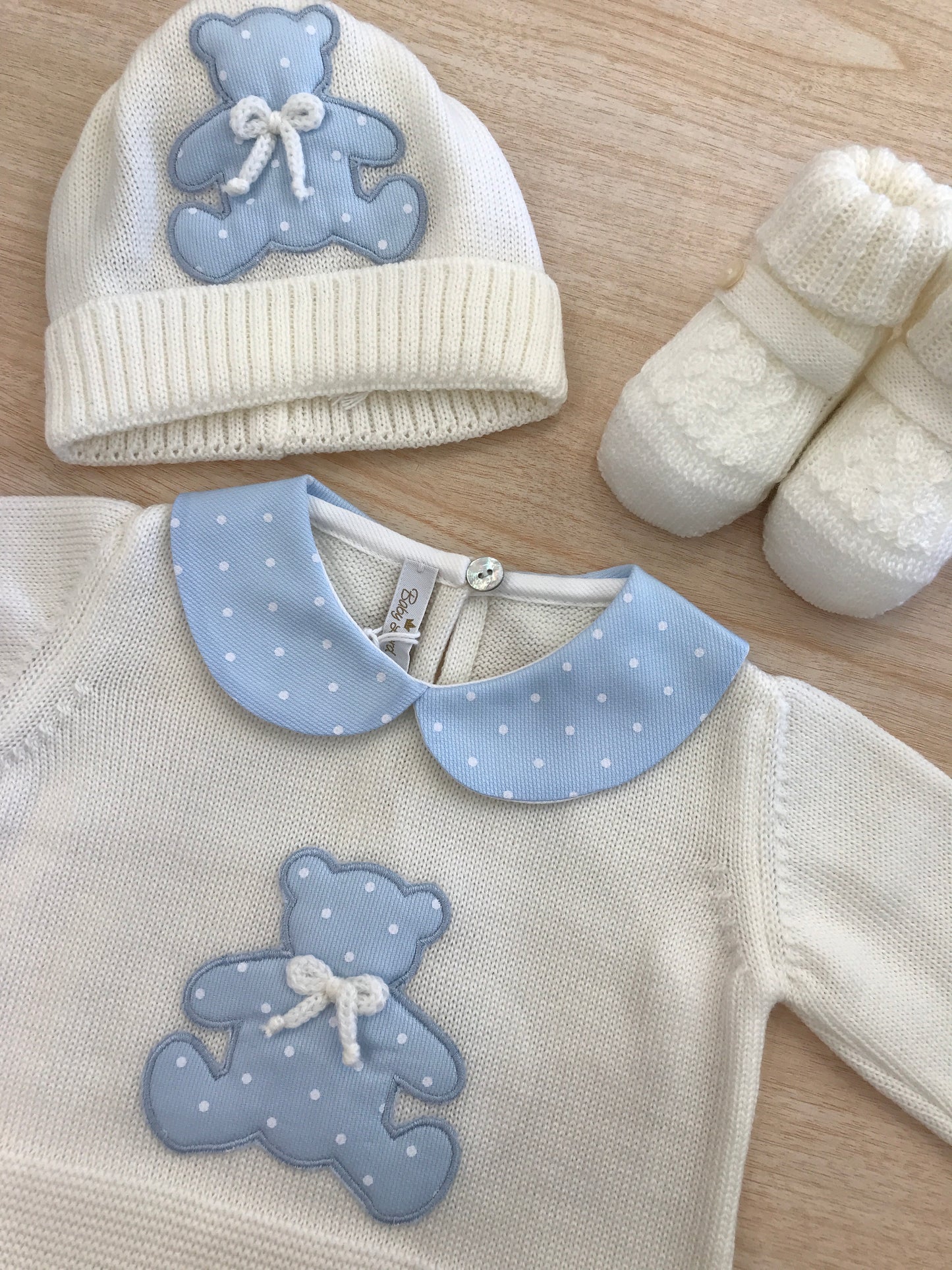 Tutina Baby Lord in lana panna intera con colletto celeste e pois bianchi ed orsetto centrale