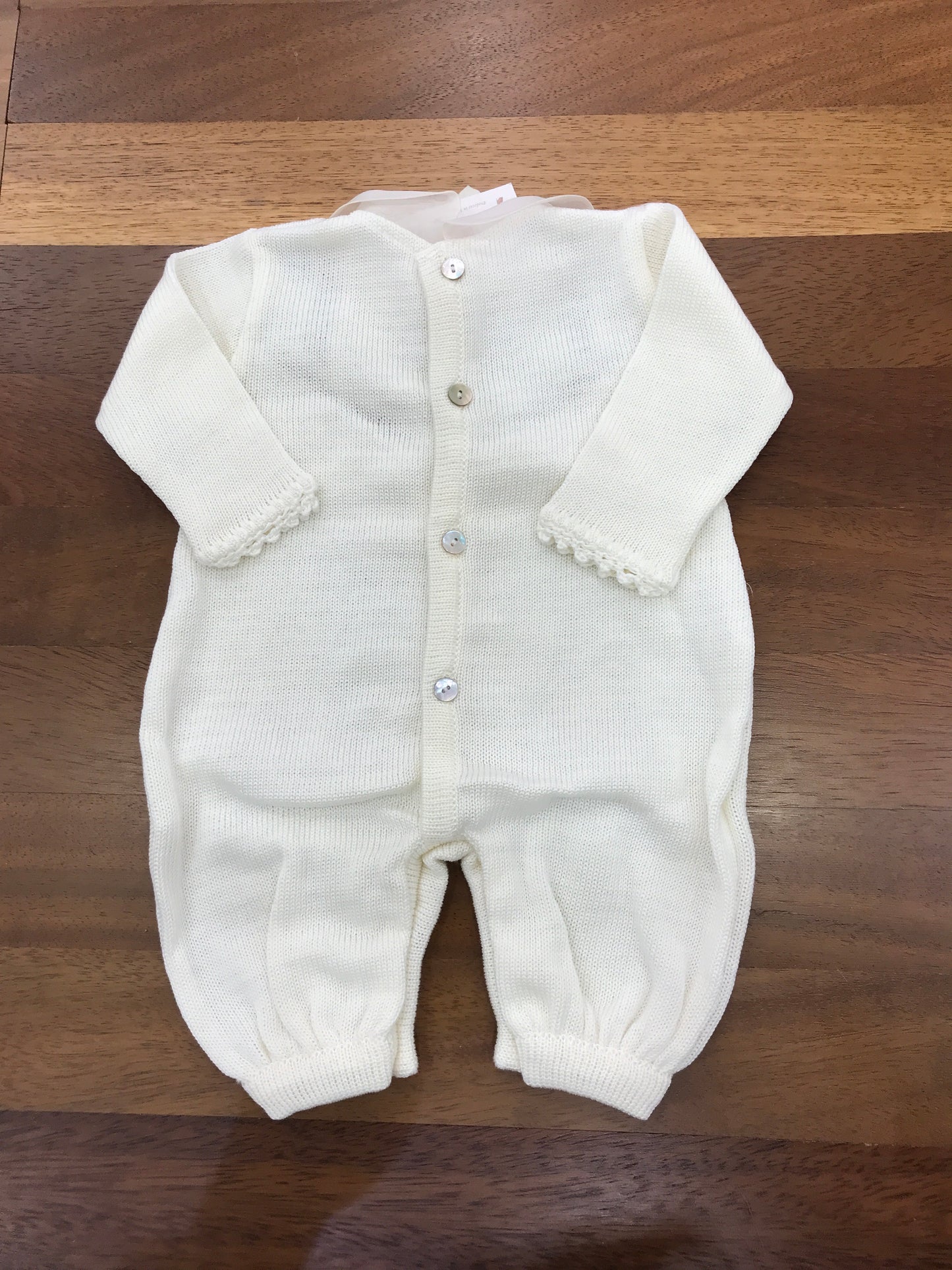 Tutina Ladia in filo avorio manica lunga collo di organza corpetto lavorato da pizzo e rose ricamate