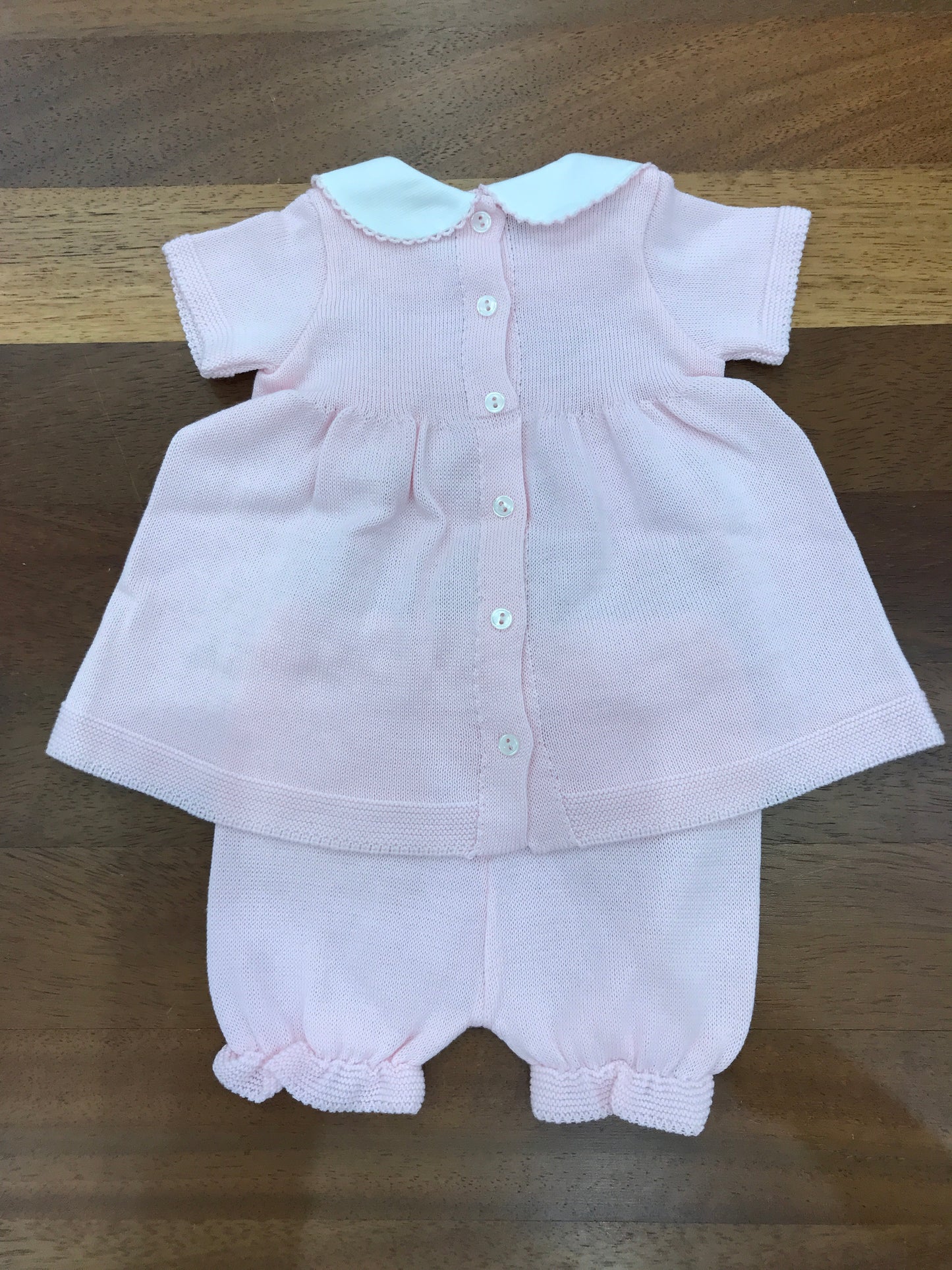 Completo Baby Lord in filo rosa due pezzi mezza manica con fiorellini ricamati sul davanti