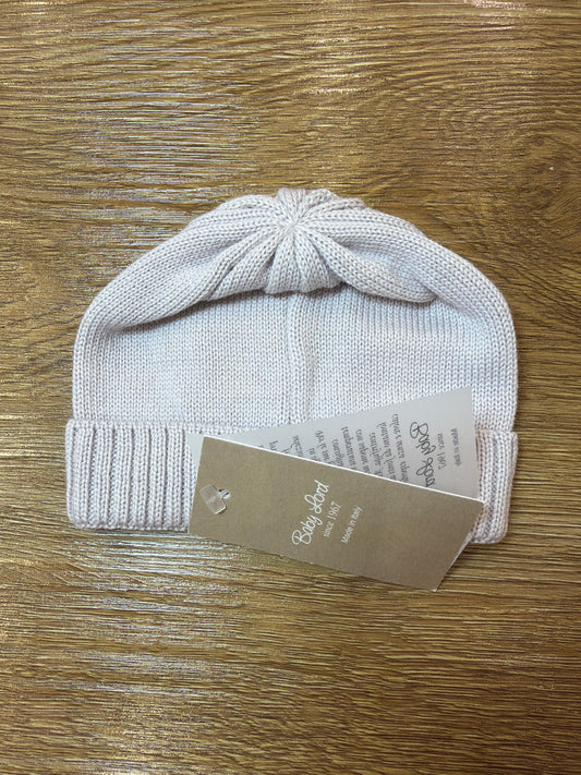 Cappello Baby Lord in lana grigio con risvolto e lavorazione di trecce sul davanti