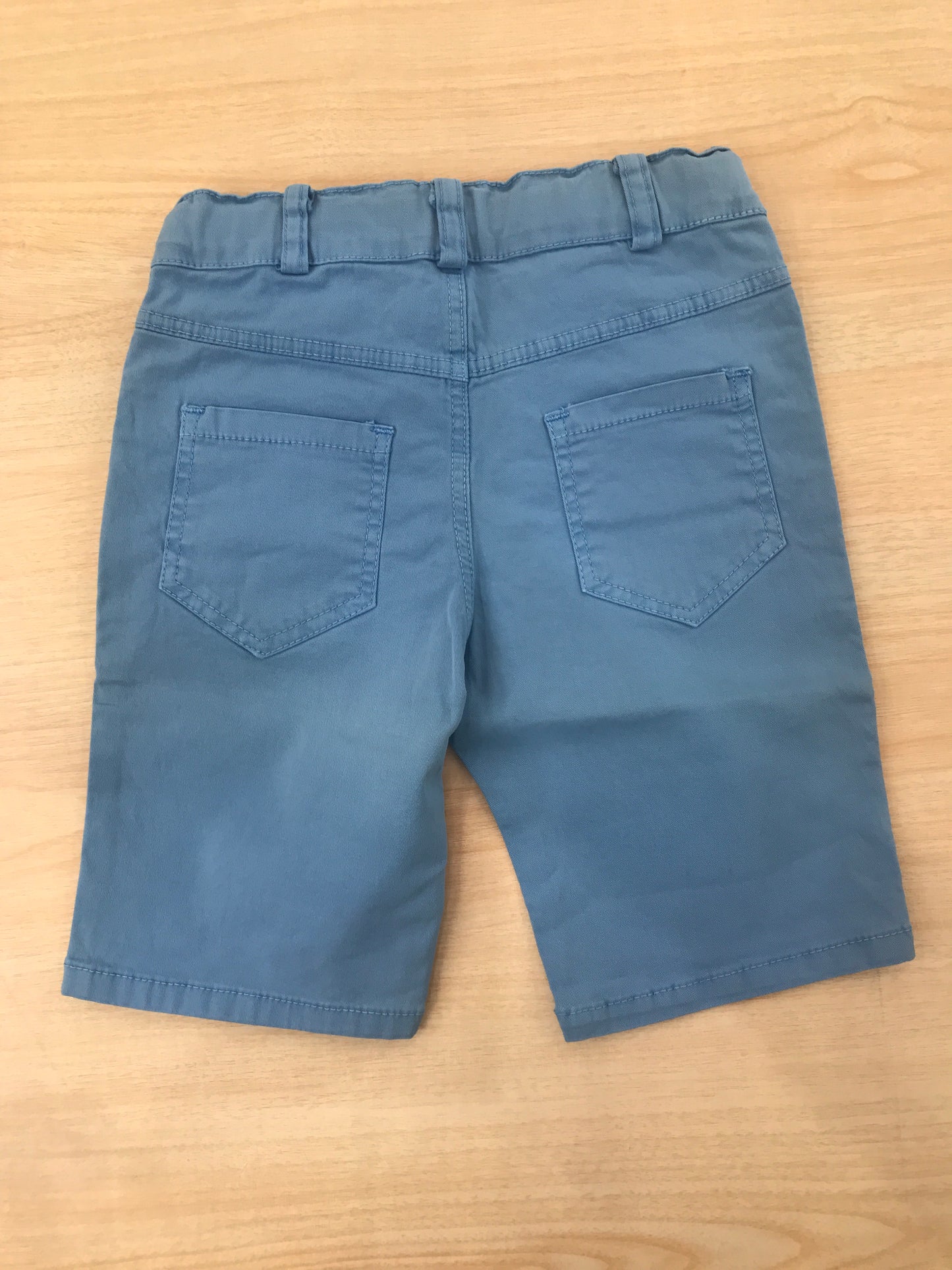 Bermuda Jo Milano in cotone celeste con elastico in vita