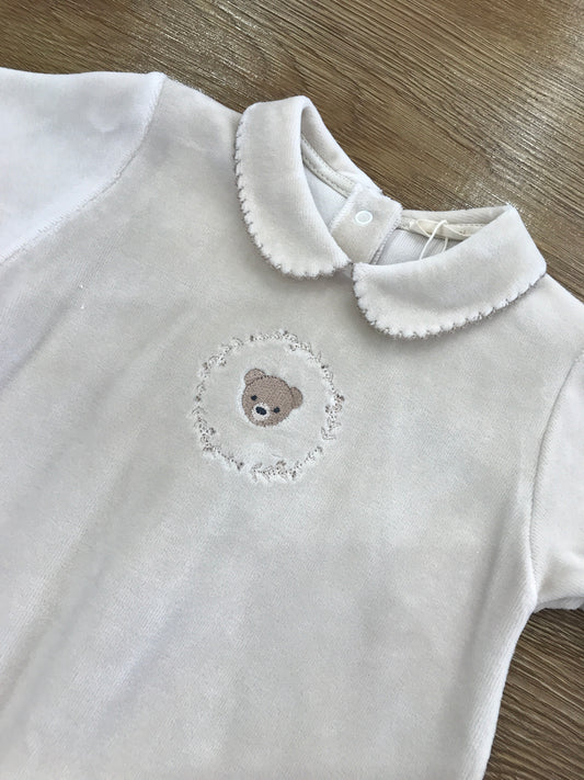 Tutina Baby Gi in ciniglia beige intera con orsetto ricamato sul davanti