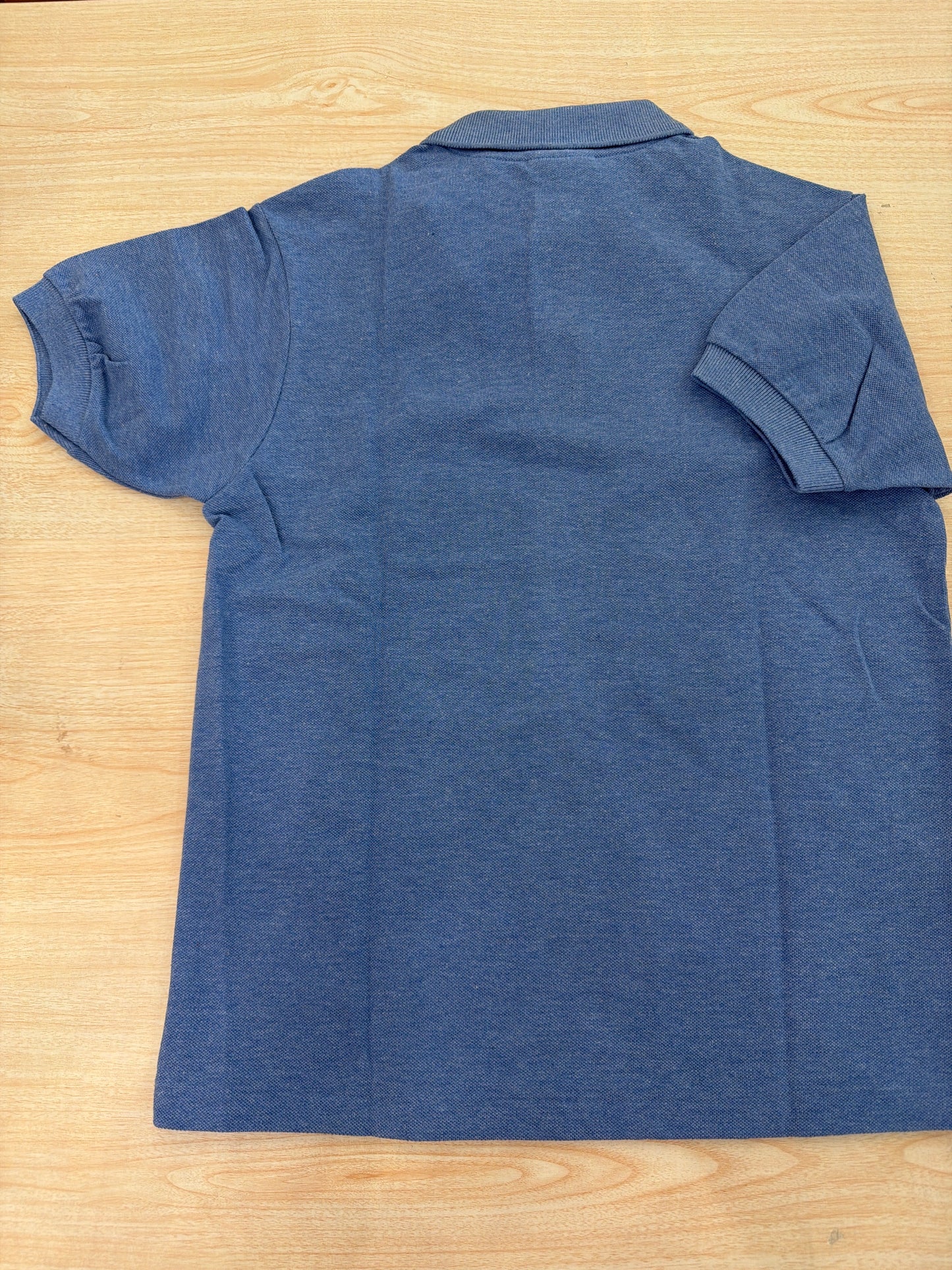 Polo Lacoste in cotone mezza manica con bottoncini e logo ricamato lateralmente unisex
