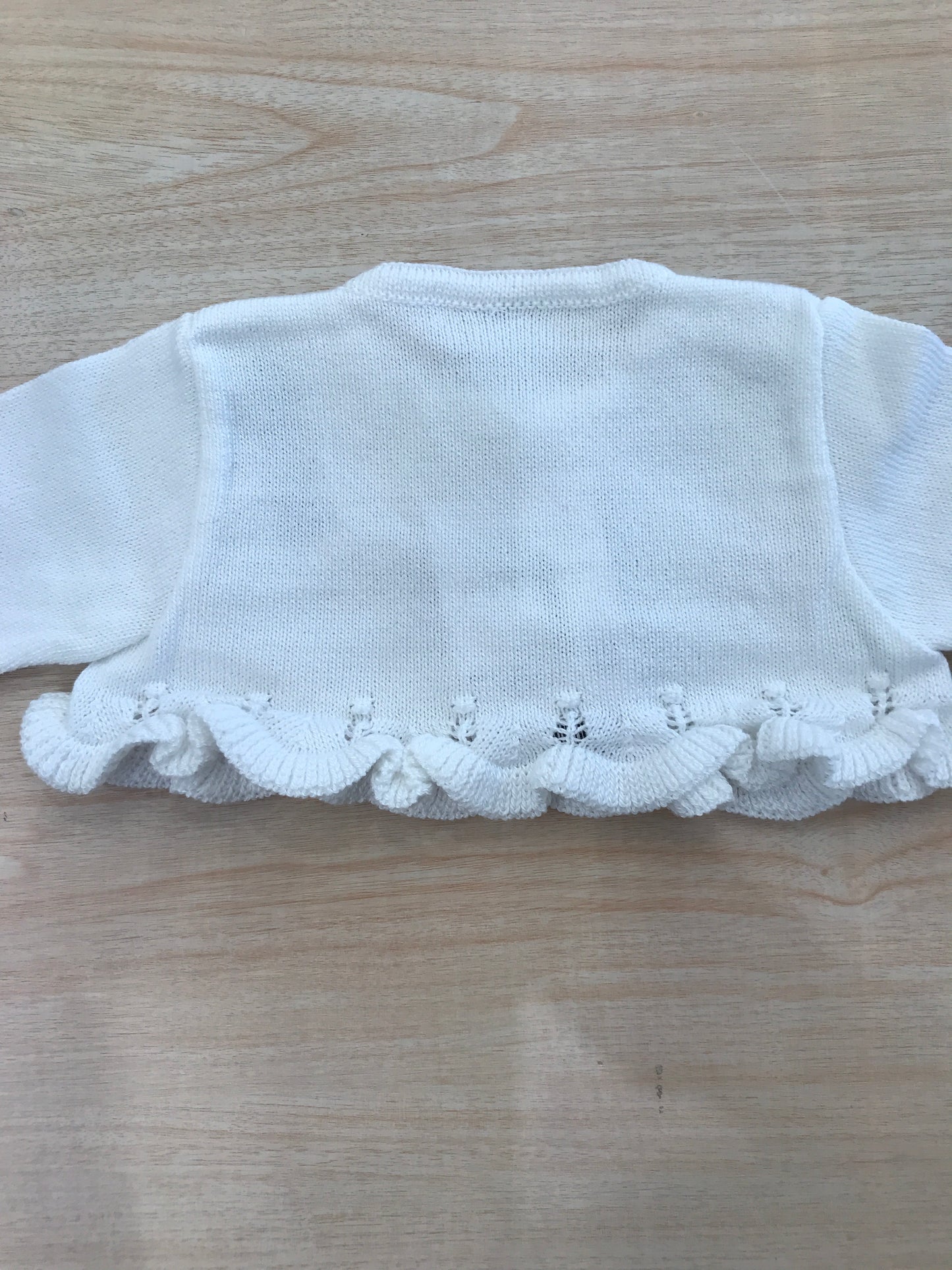 Cardigan Paz Rodriguez in filo bianco con rusche ai bordi
