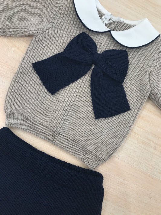 Tutina Baby Lord in lana due pezzi tortora e blu scuro con fiocco centrale e colletto rifinito in blu