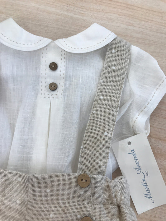 Completo Martin Aranda con camicia mezza manica in lino con salopette con bretelle tortora con pois bianchi