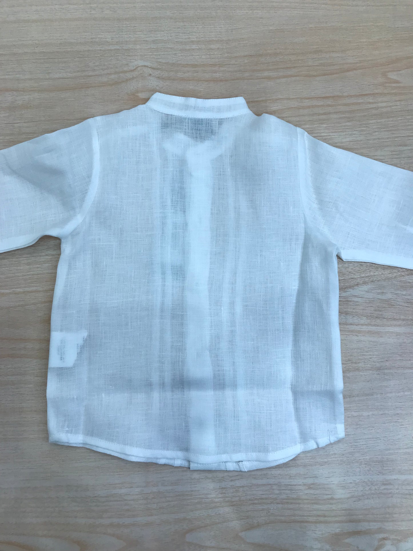 Camicia Jo Milano in lino manica lunga con bottoncini e pieghe sul davanti