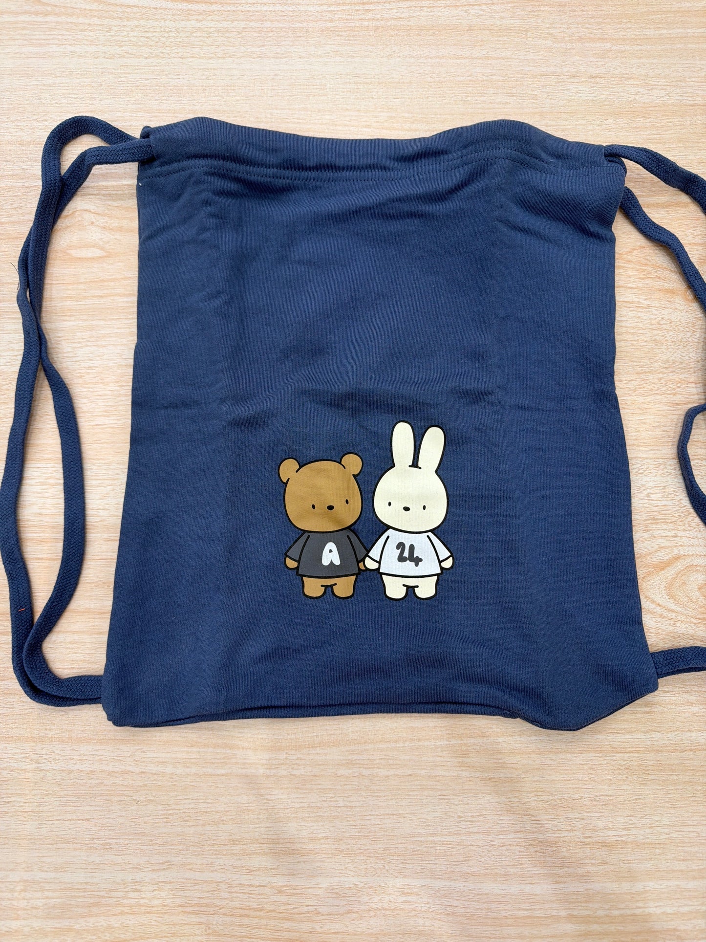 Tuta AVentiQuattrore in cotone avio tre pezzi t-shirt felpina e pantalone lungo con sacca abbinata decorato da orsetti
