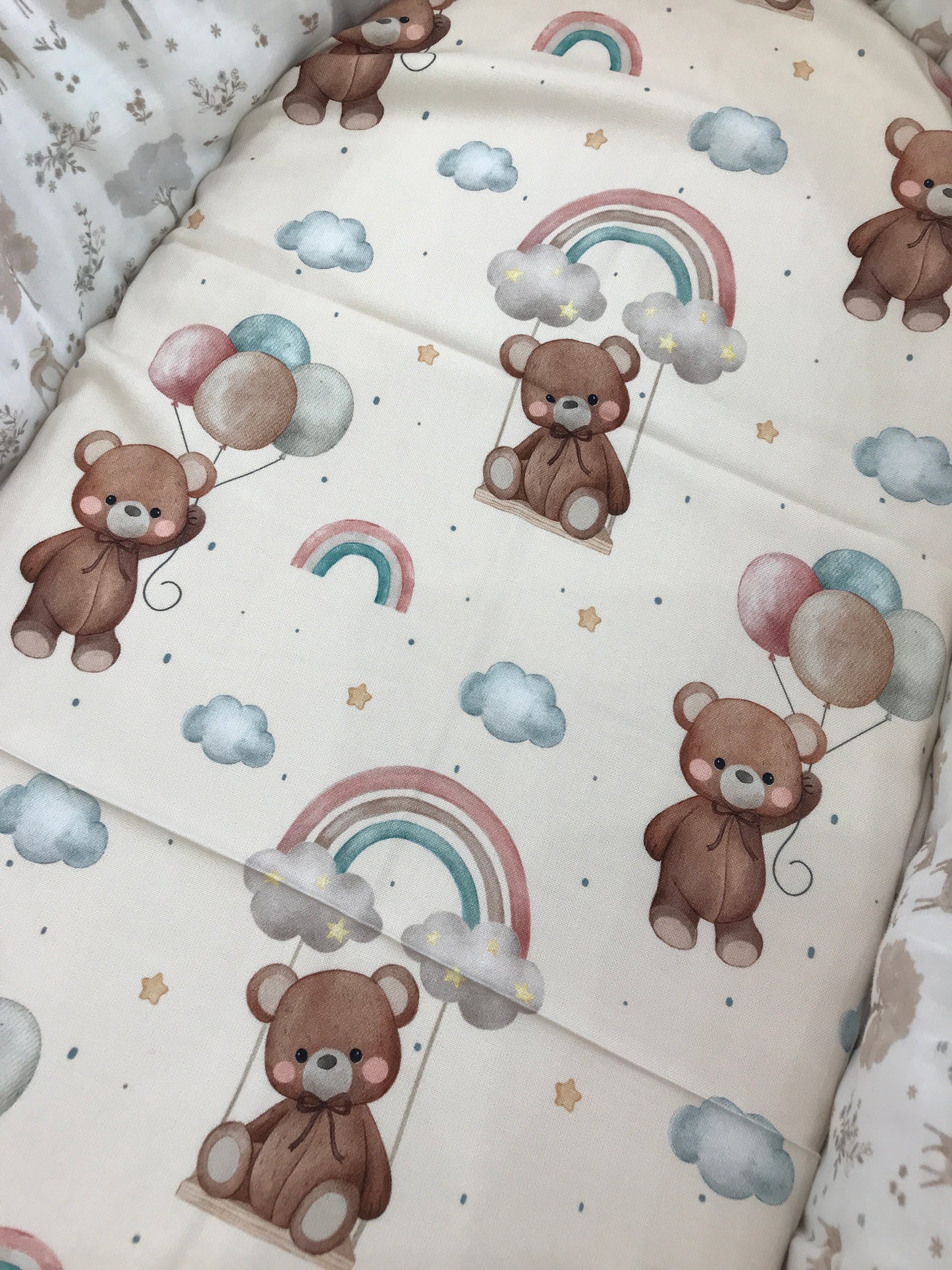 Mussola Nannafrufrù in cotone di bamboo dal fondo beige con piccoli orsetti