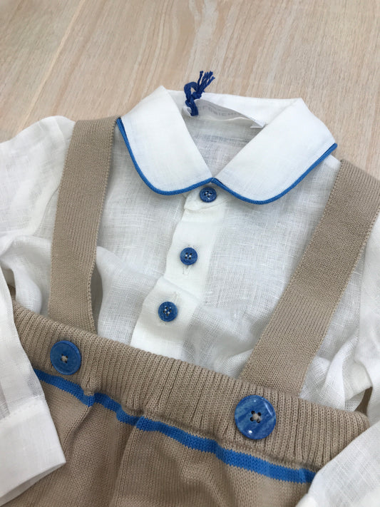 Completo Colori Chiari in filo salopette tortora con bretelle con camicia manica lunga in lino bianco