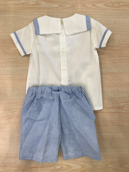 Completo Aletta due pezzi camicia con collo marinaretto e rifiniture celesti con bermuda con bottoni