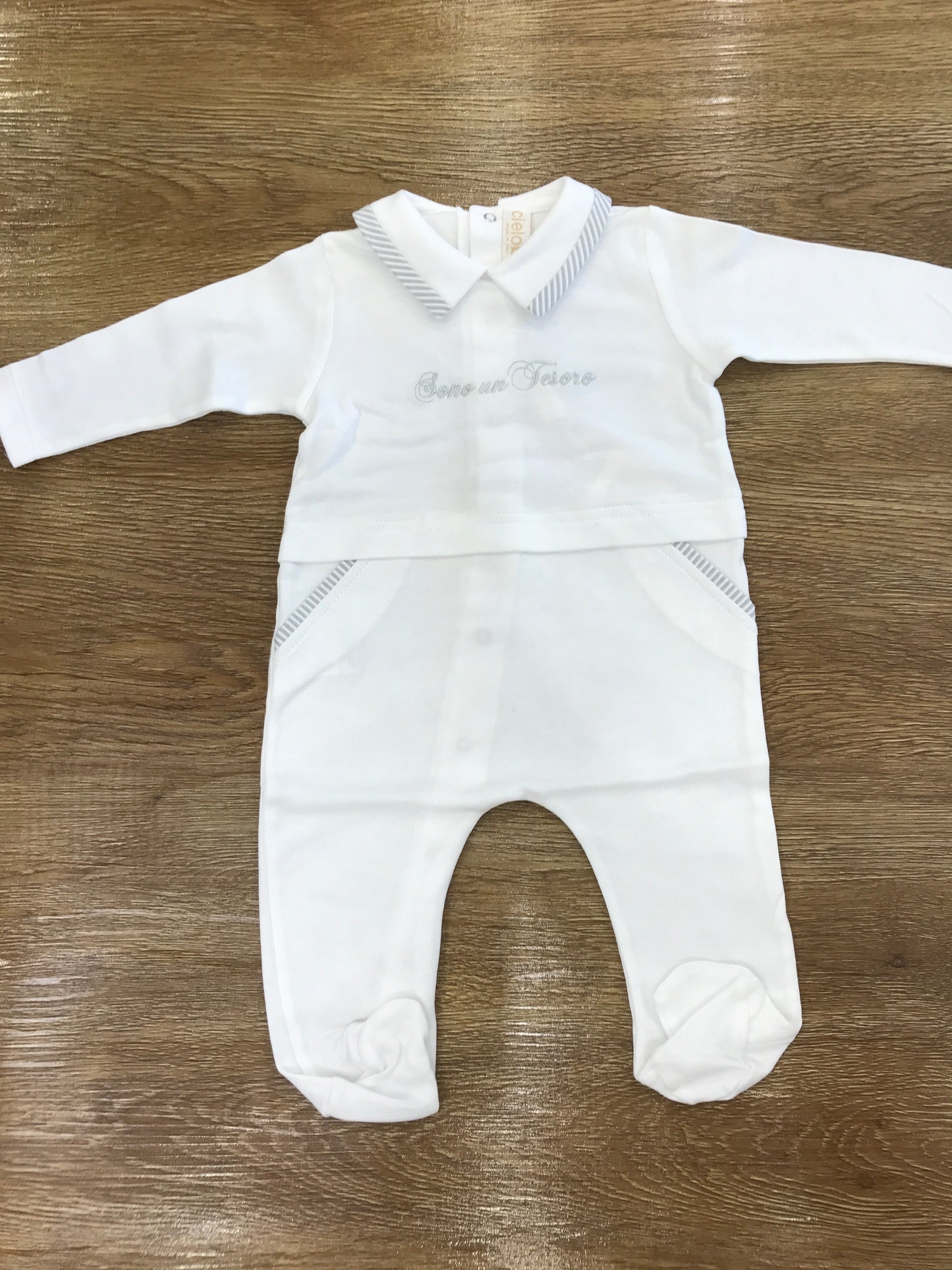 Tutina Cielo Blu in cotone bianca con rifiniture grigie