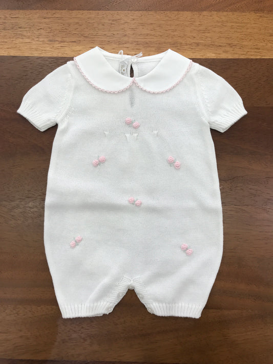Pagliaccetto Baby Lord in filo bianco mezza manica con lavorazione di roselline rosa ricamate a mano