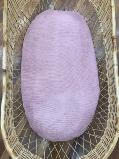 Coperta Paz Rodriguez in filo rosa antico con smerlo traforato intorno al bordo