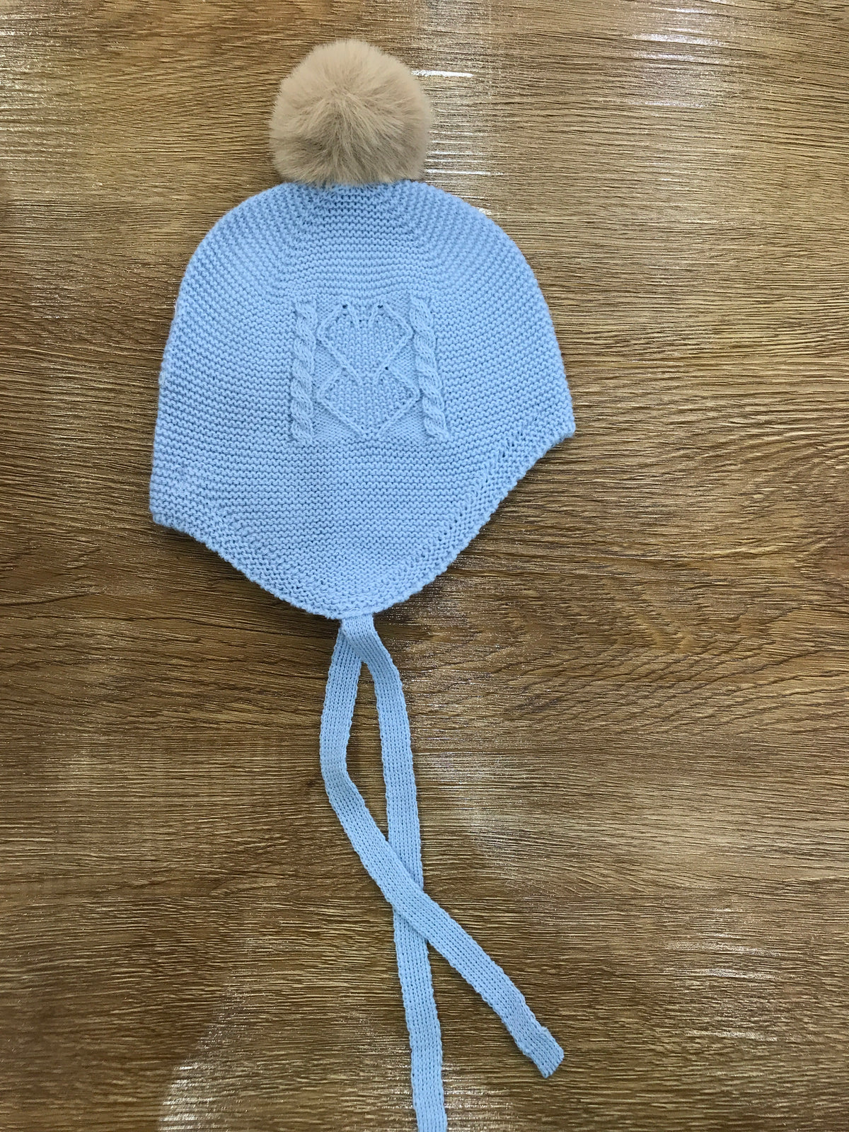 Cappello PCS con lacci per fiocchetto e pon pon