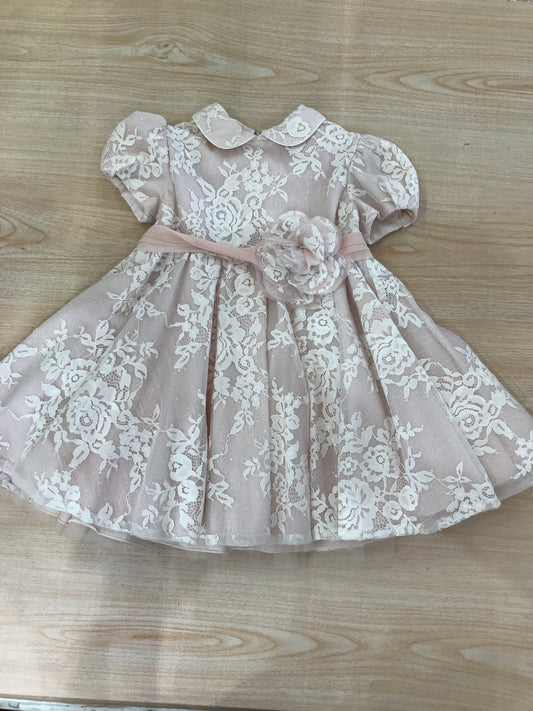 Abito Cielo Blu in cotone rosa mezza manica con strato in tulle rifinito da pizzo con fiore al centro