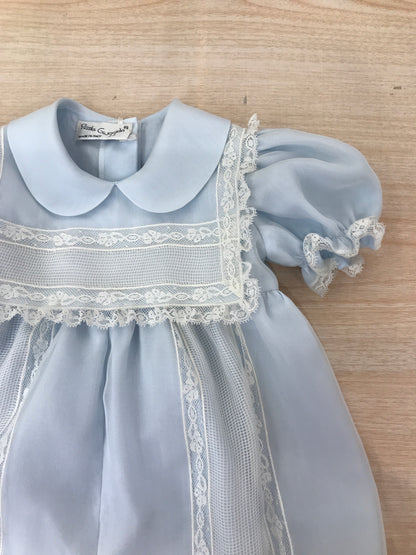 Pagliaccetto Piccola Giuggiola in organza in seta mezza manica a sbuffo con applicazione di valancienne e bavettone rifinito in valancienne