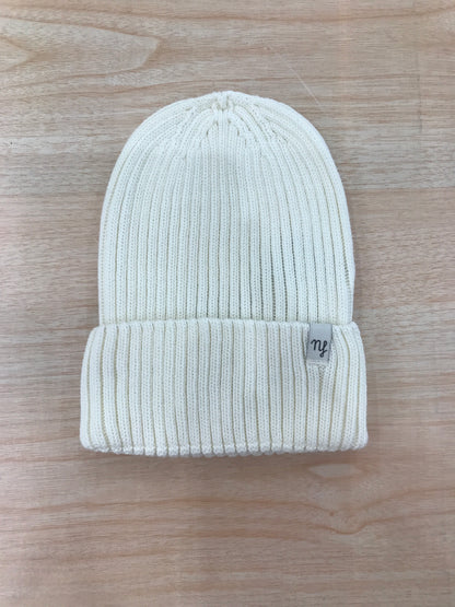Cappello Nannafrufrù in filo di cotone panna a righe con risvolto