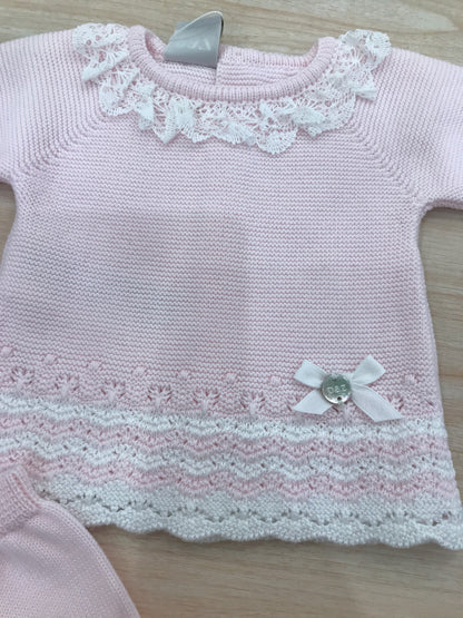 Tutina Paz Rodriguez in filo rosa manica lunga gamba lunga con ricami in bianco con pizzo al colletto e fiocchetto laterale