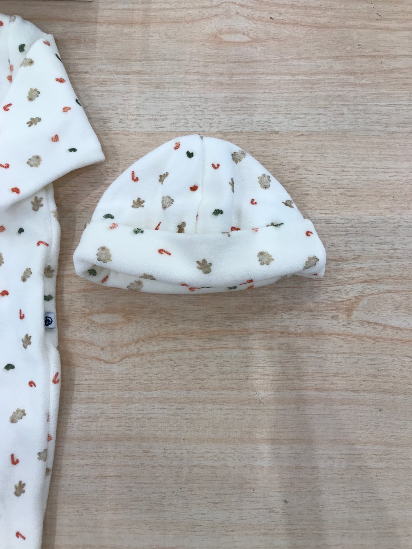 Set Petit Bateau natalizio in ciniglia tutina intera con cappellino
