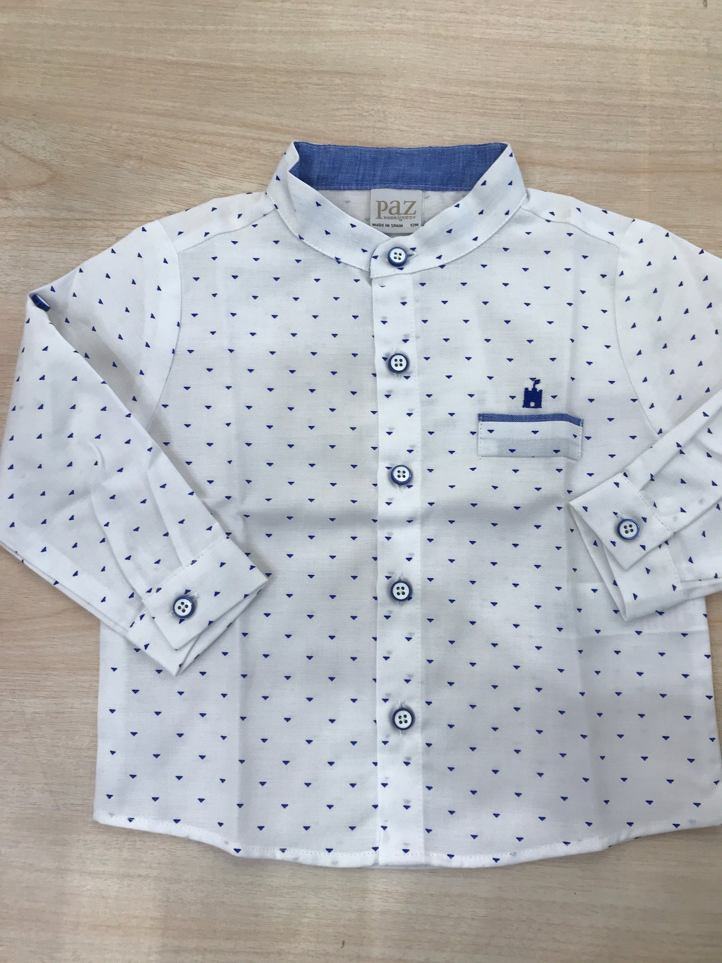 Camicia Paz Rodriguez in cotone manica lunga con piccoli triangoli blu elettrico