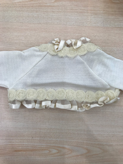 Cardigan Ladia in filo avorio con rusche e rose in tulle
