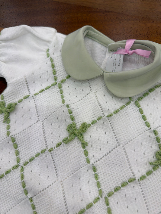 Pagliaccetto Colori Chiari in filo di cotone corto bianco e verde con ricami e motivo a rombi