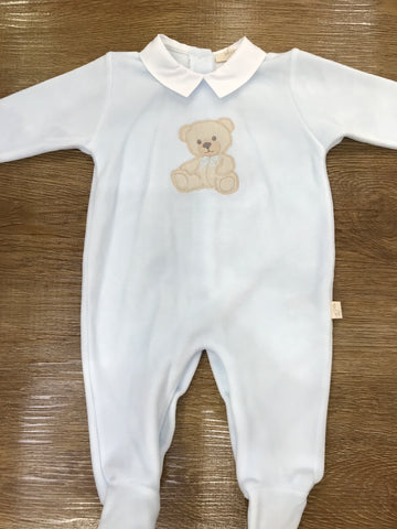 Tutina Baby Gi in ciniglia celeste con orsetto applicato sul davanti con fiocchetto