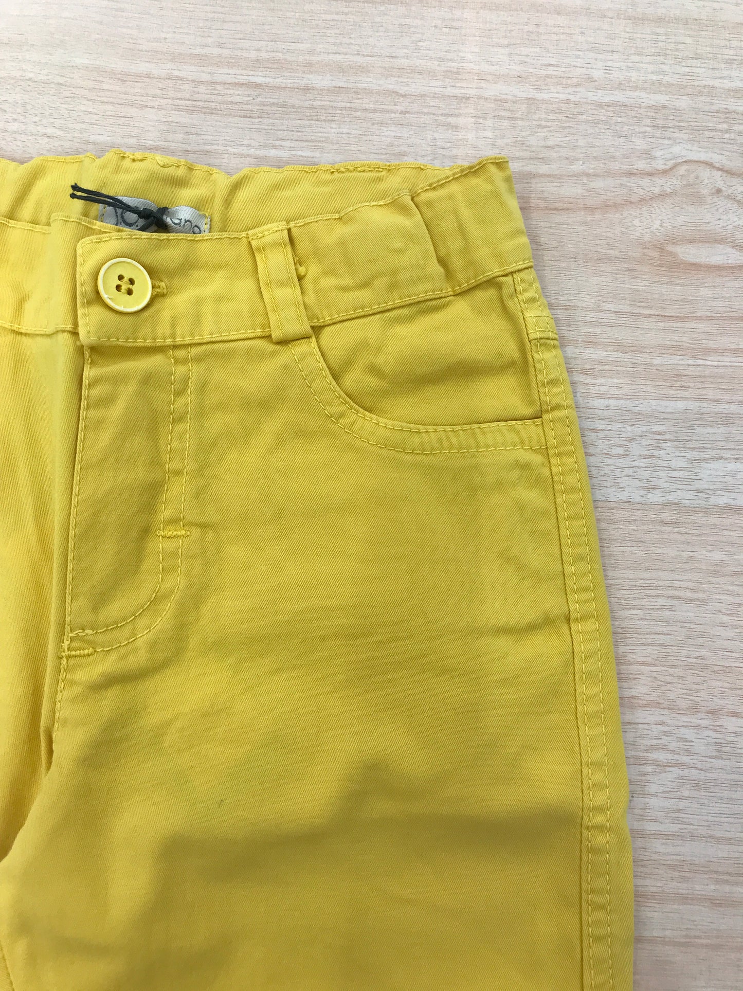 Pantalone Jo Milano in cotone giallo con tasche laterali
