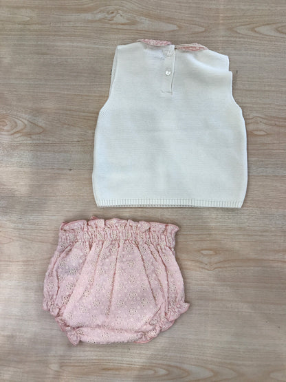 Completo Nanan due pezzi in filo di cotone smanicato con colletto in san gallo rosa culotte in san gallo con fiocco