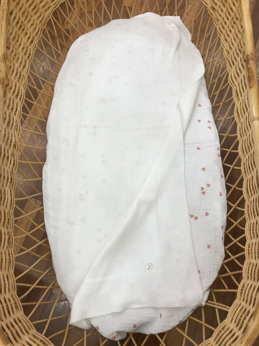 Coperta Paz Rodriguez in filo bianca con lavorazione in maglia